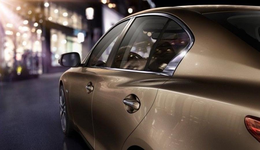  Infiniti Q50 2014 года  (фото 47 из 52)